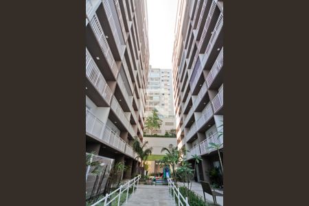 Studio à venda com 30m², 1 quarto e sem vaga Studio à venda com 30m², 1 quarto e sem vagaÁrea comum