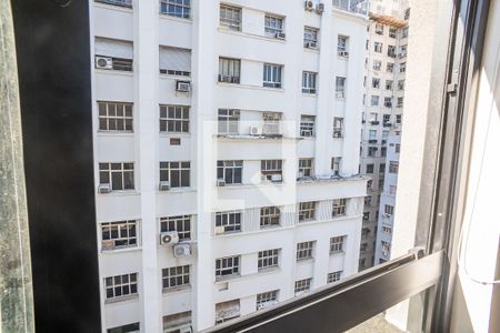 Quarto 1 vista da janela de apartamento para alugar com 2 quartos, 57m² em Centro, Rio de Janeiro