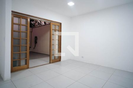 Sala de casa para alugar com 2 quartos, 150m² em Cidade Patriarca, São Paulo
