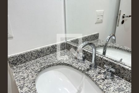 Banheiro  de apartamento à venda com 1 quarto, 21m² em Vila Mariana, São Paulo