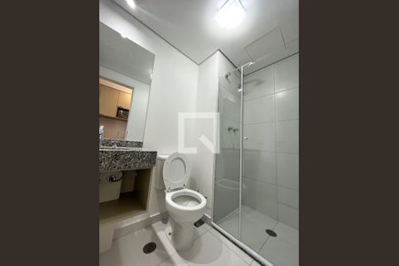 Banheiro  de apartamento à venda com 1 quarto, 21m² em Vila Mariana, São Paulo