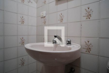 Casa à venda com 144m², 5 quartos e 2 vagasBanheiro