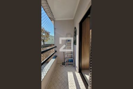 Apartamento à venda com 198m², 3 quartos e 2 vagas Apartamento à venda com 198m², 3 quartos e 2 vagasSacada