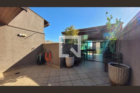 Apartamento à venda com 198m², 3 quartos e 2 vagas Apartamento à venda com 198m², 3 quartos e 2 vagasCobertura