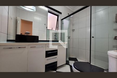 Apartamento à venda com 198m², 3 quartos e 2 vagas Apartamento à venda com 198m², 3 quartos e 2 vagasBanheiro