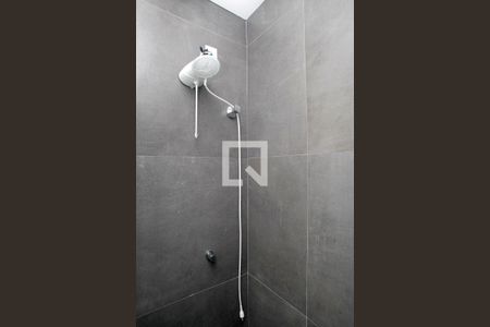 Banheiro de apartamento para alugar com 2 quartos, 40m² em Centro Histórico, Porto Alegre