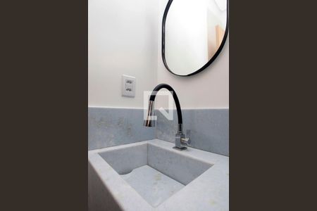 Banheiro de apartamento para alugar com 2 quartos, 40m² em Centro Histórico, Porto Alegre