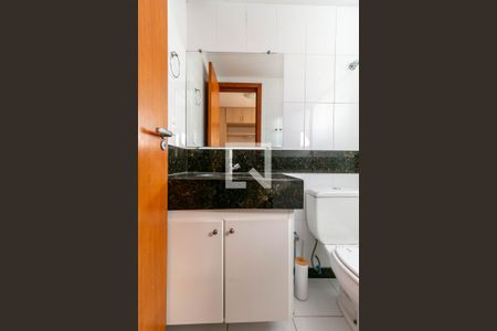 Apartamento para alugar com 71m², 3 quartos e 2 vagasBanheiro Quarto 3