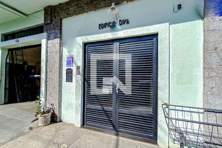 Apartamento à venda com 60m², 1 quarto e sem vagaFachada