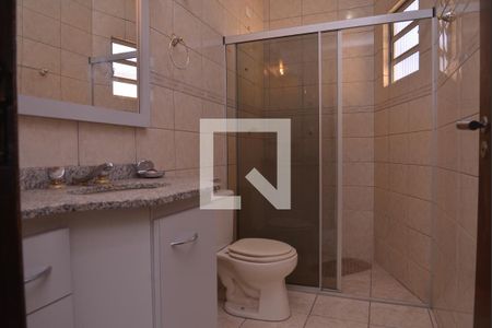 Casa à venda com 175m², 3 quartos e 4 vagasBanheiro da Suíte