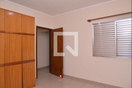 Casa à venda com 175m², 3 quartos e 4 vagasQuarto 2