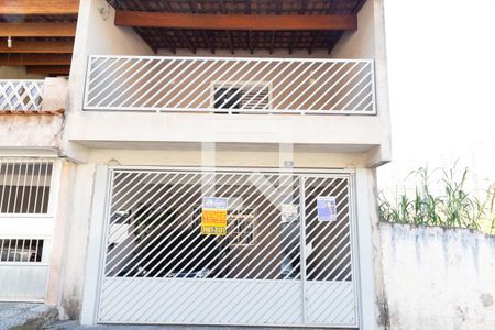 Casa à venda com 323m², 3 quartos e 2 vagasFachada