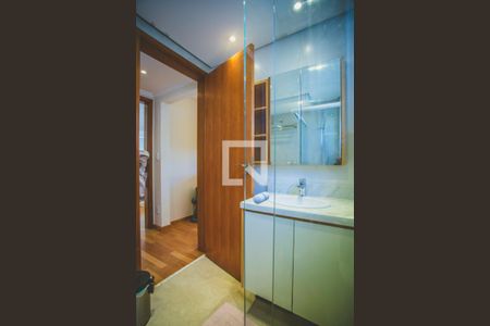 Apartamento à venda com 72m², 1 quarto e 1 vagaBanheiro Suíte