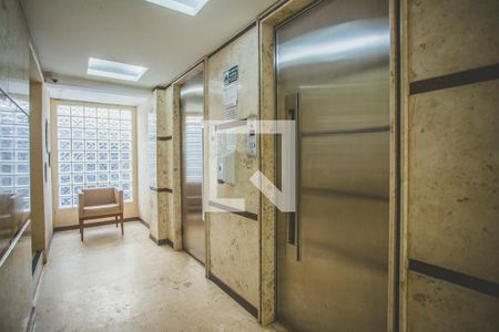 Apartamento à venda com 72m², 1 quarto e 1 vagaHall social