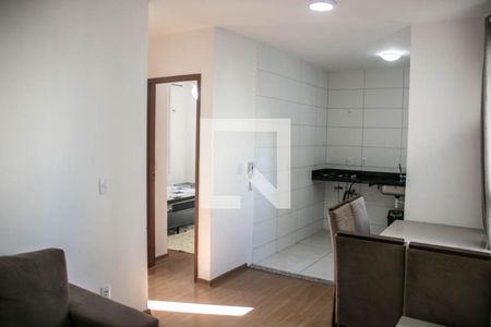 Sala de apartamento para alugar com 2 quartos, 40m² em São Cristóvão, Salvador