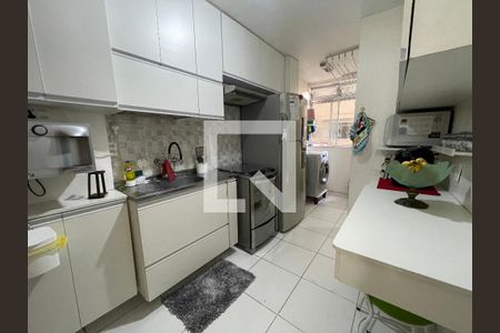 Apartamento para alugar com 100m², 2 quartos e 1 vaga Apartamento para alugar com 100m², 2 quartos e 1 vagaCozinha