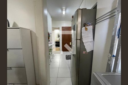Apartamento para alugar com 100m², 2 quartos e 1 vaga Apartamento para alugar com 100m², 2 quartos e 1 vagaCozinha