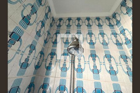 Casa à venda com 350m², 4 quartos e 4 vagas Casa à venda com 350m², 4 quartos e 4 vagasBanheiro Corredor