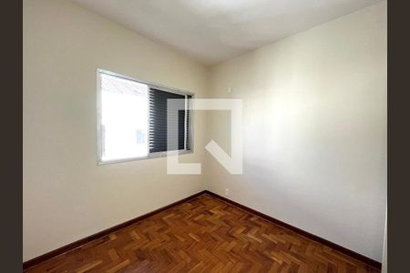 Casa à venda com 350m², 4 quartos e 4 vagas Casa à venda com 350m², 4 quartos e 4 vagasQuarto 3