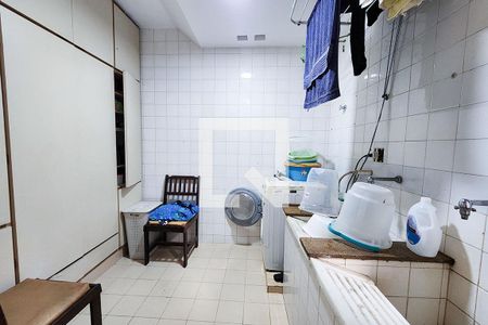 Casa à venda com 302m², 4 quartos e 1 vagaÁrea de Serviço