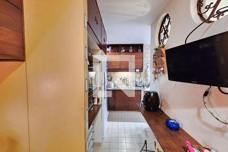 Casa à venda com 302m², 4 quartos e 1 vagaCozinha