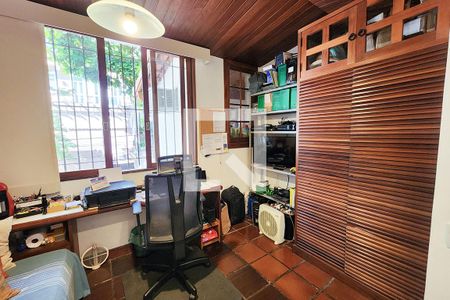 Casa à venda com 302m², 4 quartos e 1 vagaQuarto 2