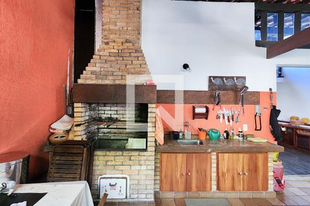 Casa à venda com 302m², 4 quartos e 1 vagaÁrea de Lazer