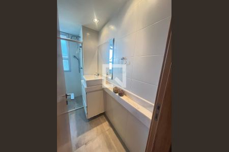 Apartamento à venda com 86m², 3 quartos e 2 vagas Apartamento à venda com 86m², 3 quartos e 2 vagasBanheiro 2