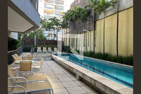 Apartamento para alugar com 30m², 1 quarto e 1 vagaÁrea comum - Piscina