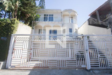 Casa para alugar com 120m², 3 quartos e 1 vagaFachada