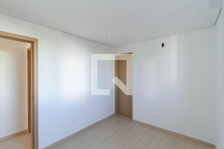 Apartamento à venda com 260m², 4 quartos e 4 vagasSuíte 3