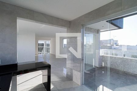 Apartamento à venda com 260m², 4 quartos e 4 vagasCobertura - Cozinha 