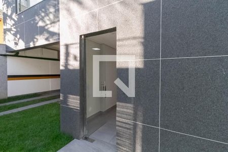 Apartamento à venda com 260m², 4 quartos e 4 vagasEntrada