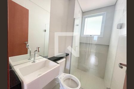 Banheiro social de apartamento à venda com 3 quartos, 90m² em Salgado Filho, Belo Horizonte