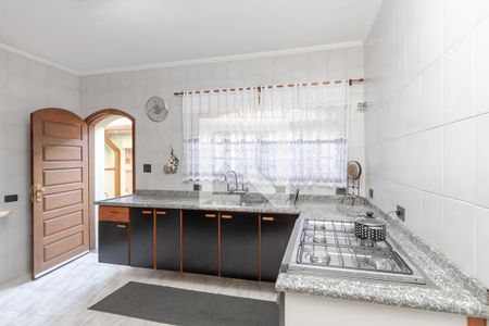 Casa à venda com 220m², 4 quartos e 1 vaga Casa à venda com 220m², 4 quartos e 1 vagaCozinha