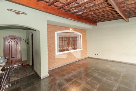 Casa à venda com 220m², 4 quartos e 1 vaga Casa à venda com 220m², 4 quartos e 1 vagaGaragem