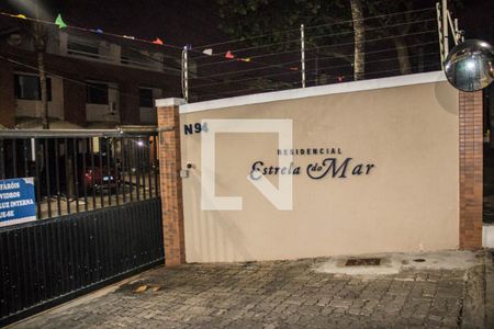 Casa de condomínio para alugar com 108m², 3 quartos e 2 vagasFachada