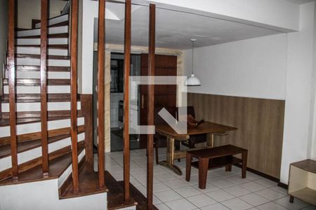 Sala de casa de condomínio para alugar com 3 quartos, 108m² em Stella Maris, Salvador