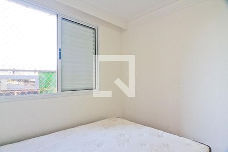 Quarto 1 de apartamento para alugar com 2 quartos, 45m² em Jardim Íris, São Paulo