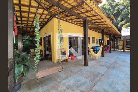 Casa para alugar com 500m², 8 quartos e 5 vagas Casa para alugar com 500m², 8 quartos e 5 vagasVaranda