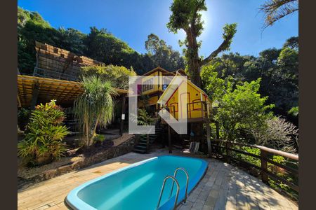 Casa para alugar com 500m², 8 quartos e 5 vagas Casa para alugar com 500m², 8 quartos e 5 vagasÁrea externa