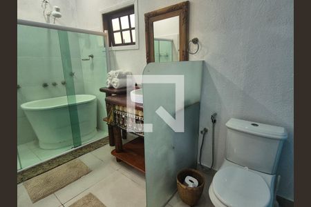 Casa para alugar com 500m², 8 quartos e 5 vagas Casa para alugar com 500m², 8 quartos e 5 vagasBanheiro da Suíte 1