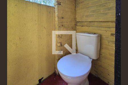 Casa para alugar com 500m², 8 quartos e 5 vagas Casa para alugar com 500m², 8 quartos e 5 vagasBanheiro