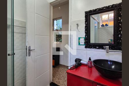 Casa para alugar com 500m², 8 quartos e 5 vagas Casa para alugar com 500m², 8 quartos e 5 vagasBanheiro 2