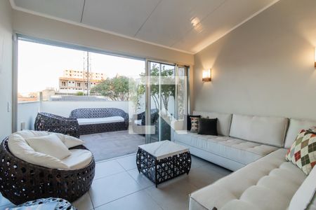 Casa para alugar com 240m², 3 quartos e 2 vagasÁrea gourmet