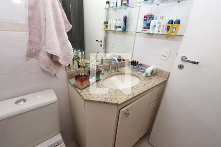 Apartamento à venda com 89m², 3 quartos e 2 vagasBanheiro da Suíte