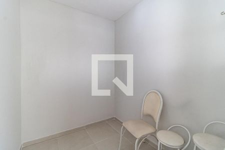 Apartamento à venda com 78m², 2 quartos e 2 vagas Apartamento à venda com 78m², 2 quartos e 2 vagasQuarto de Serviço