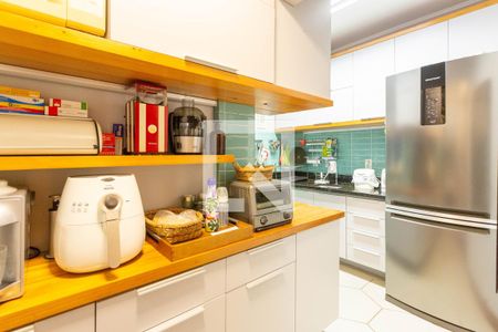 Cozinha de apartamento à venda com 3 quartos, 100m² em Rio Branco, Porto Alegre