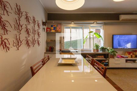 Sala de apartamento à venda com 3 quartos, 100m² em Rio Branco, Porto Alegre