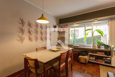 Sala de apartamento à venda com 3 quartos, 100m² em Rio Branco, Porto Alegre